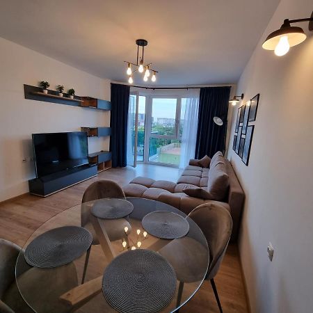 Grand Look & Best Location For Business On 부쿠레슈티 외부 사진