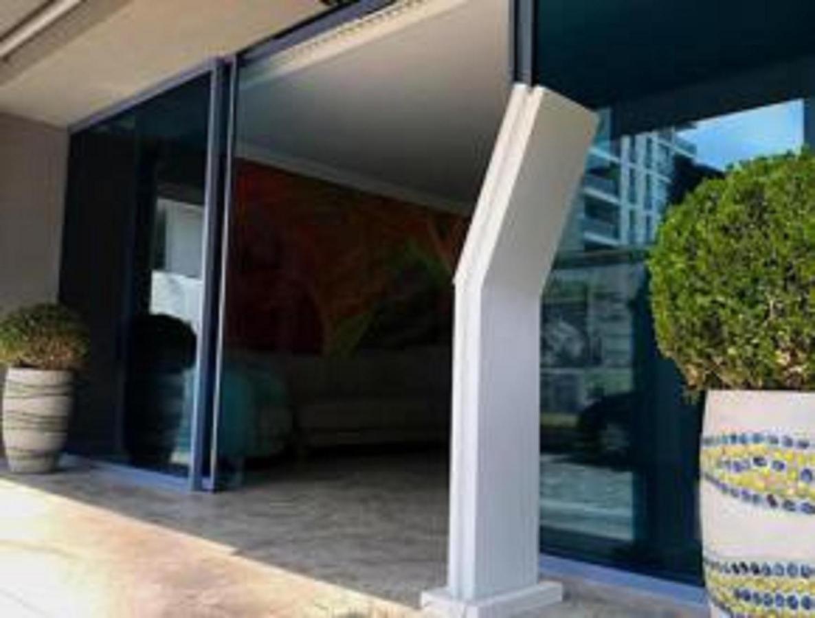 Grand Look & Best Location For Business On 부쿠레슈티 외부 사진