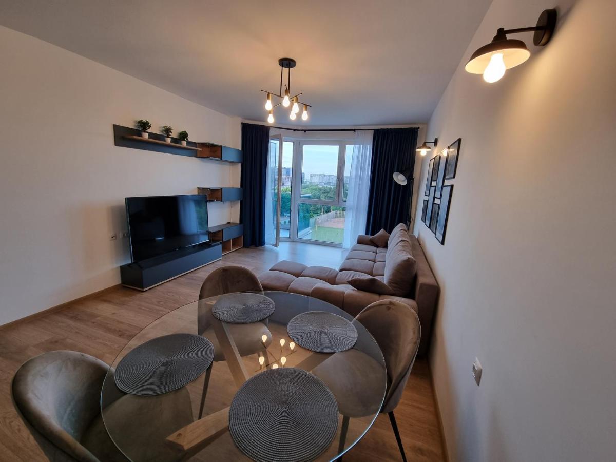 Grand Look & Best Location For Business On 부쿠레슈티 외부 사진
