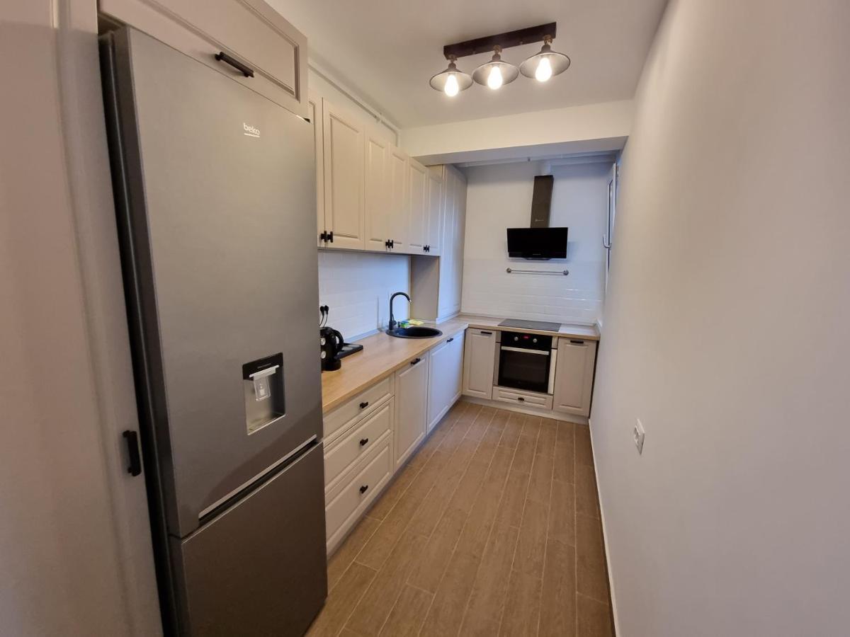 Grand Look & Best Location For Business On 부쿠레슈티 외부 사진