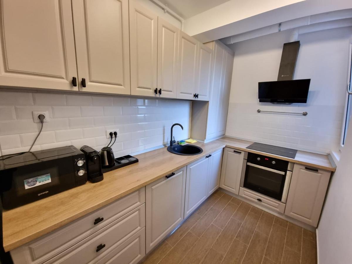 Grand Look & Best Location For Business On 부쿠레슈티 외부 사진