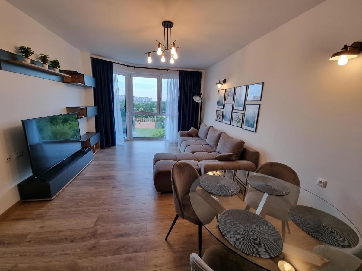 Grand Look & Best Location For Business On 부쿠레슈티 외부 사진