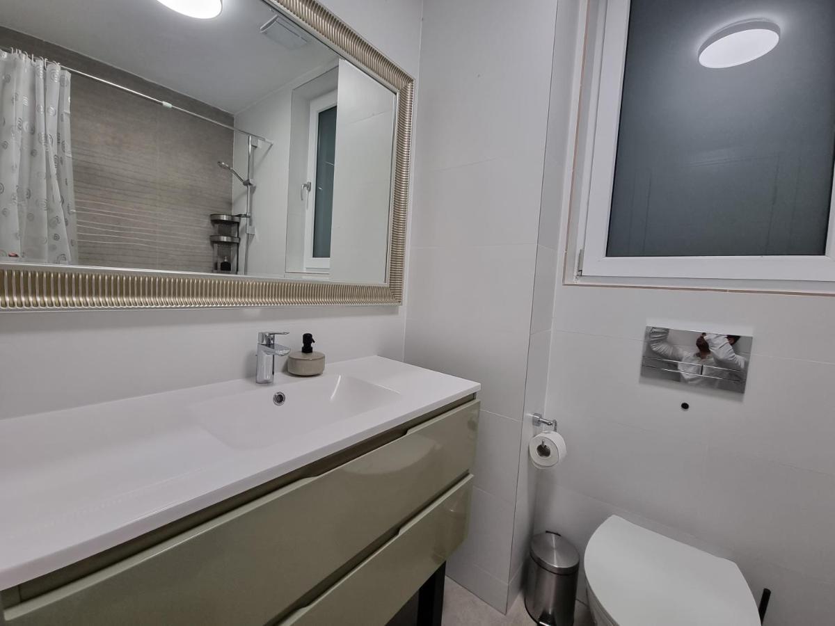 Grand Look & Best Location For Business On 부쿠레슈티 외부 사진
