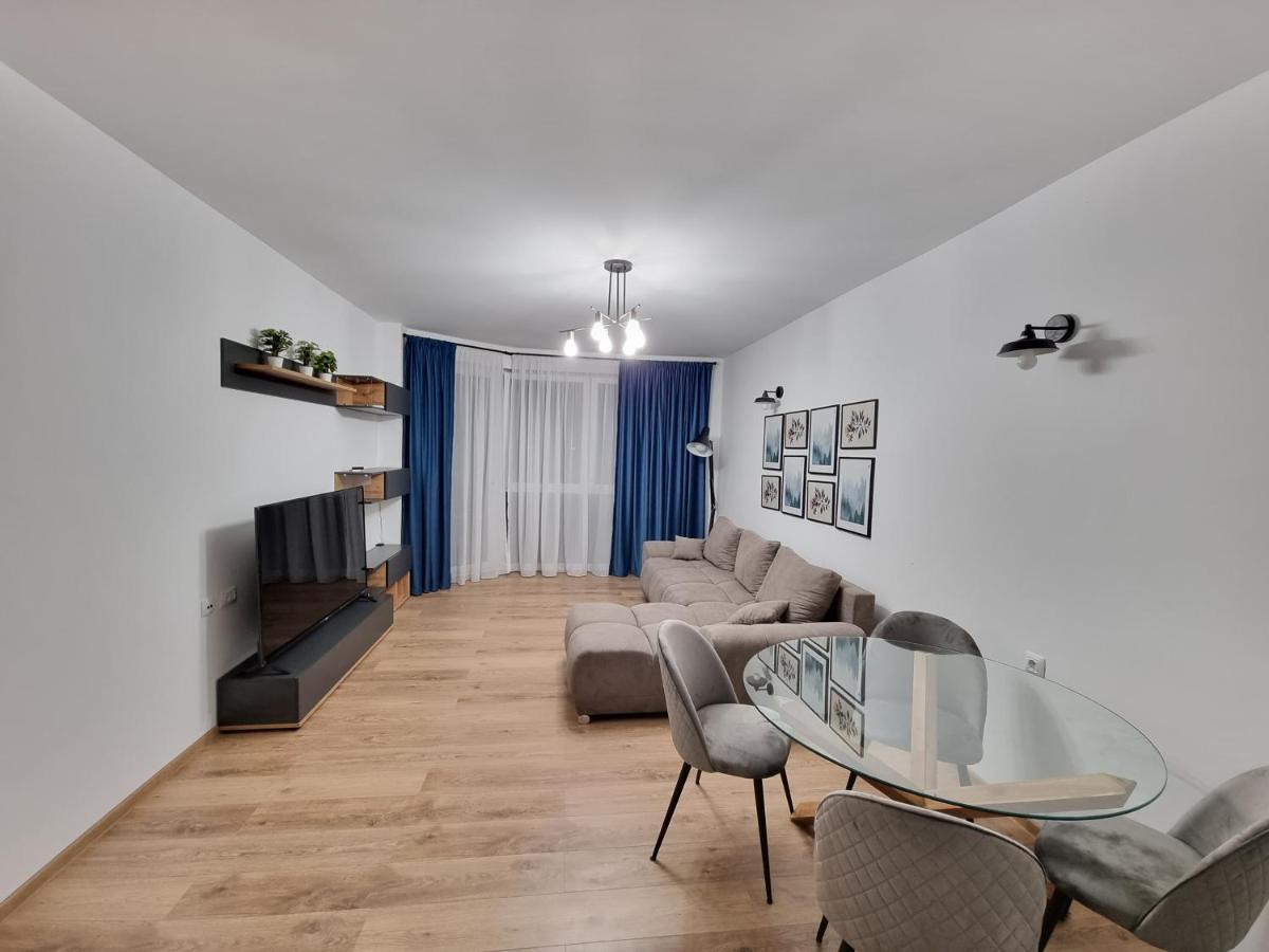 Grand Look & Best Location For Business On 부쿠레슈티 외부 사진