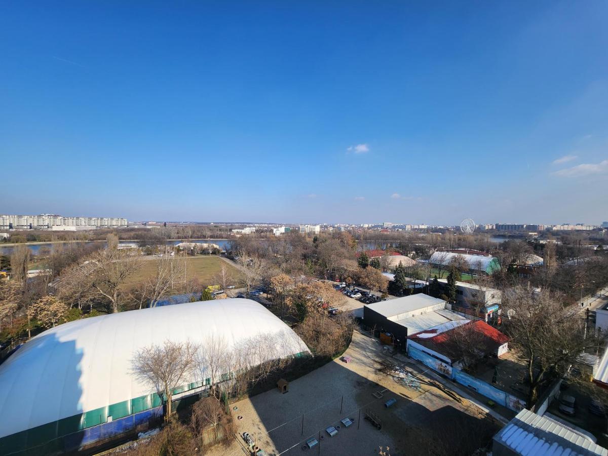 Grand Look & Best Location For Business On 부쿠레슈티 외부 사진