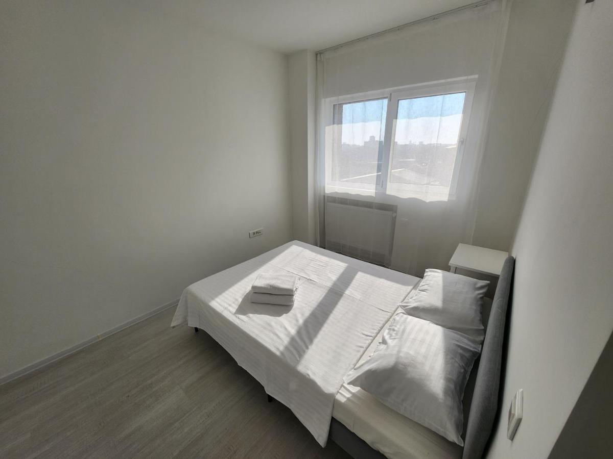 Grand Look & Best Location For Business On 부쿠레슈티 외부 사진